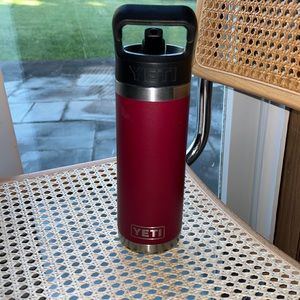 YETI BEVERAGE CUP